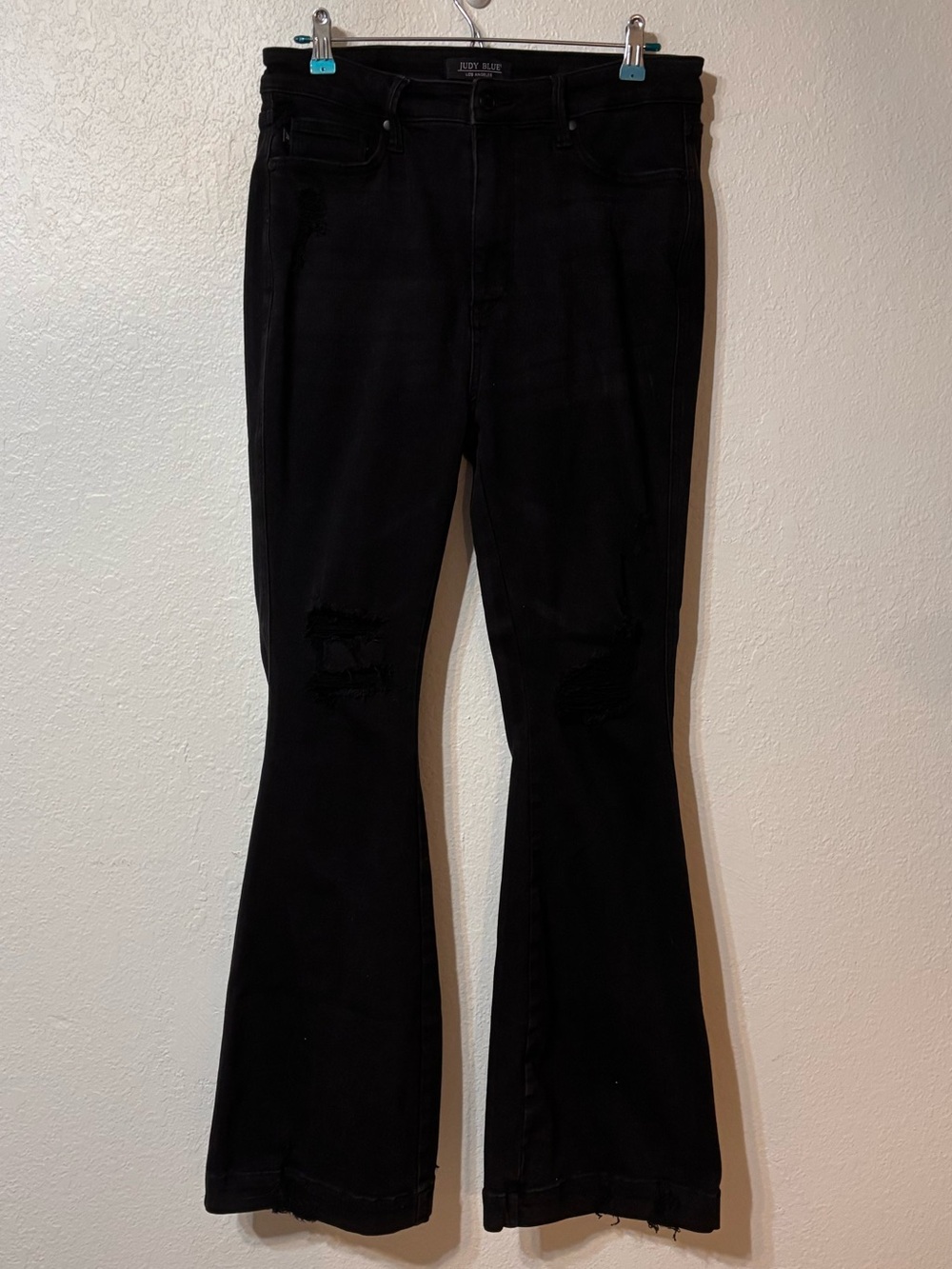 Judy Blue Exposed Knee Flare Jeans Size 32
